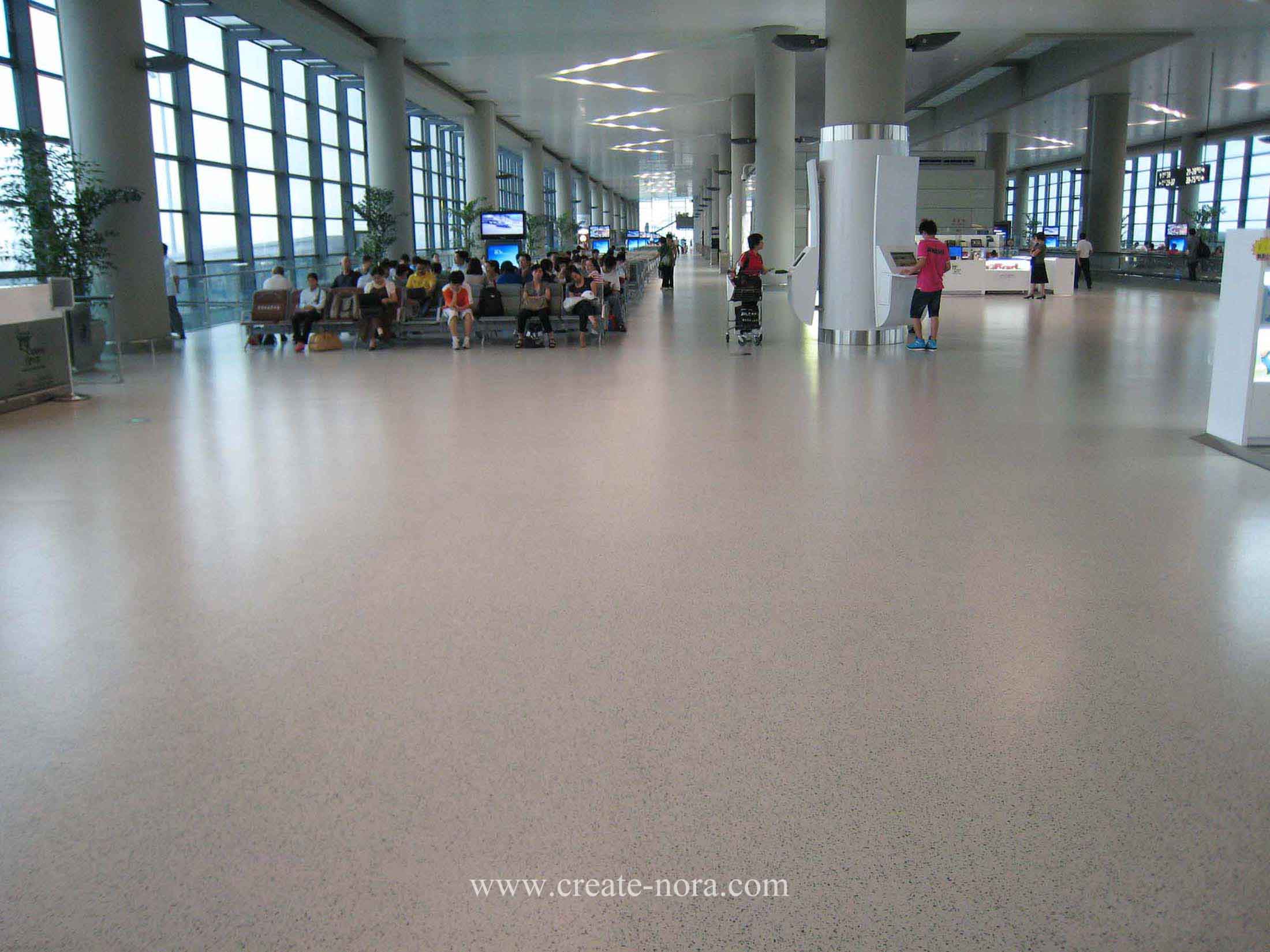 the photo of nora rubber flooring in Hongqiao Airport T2 7